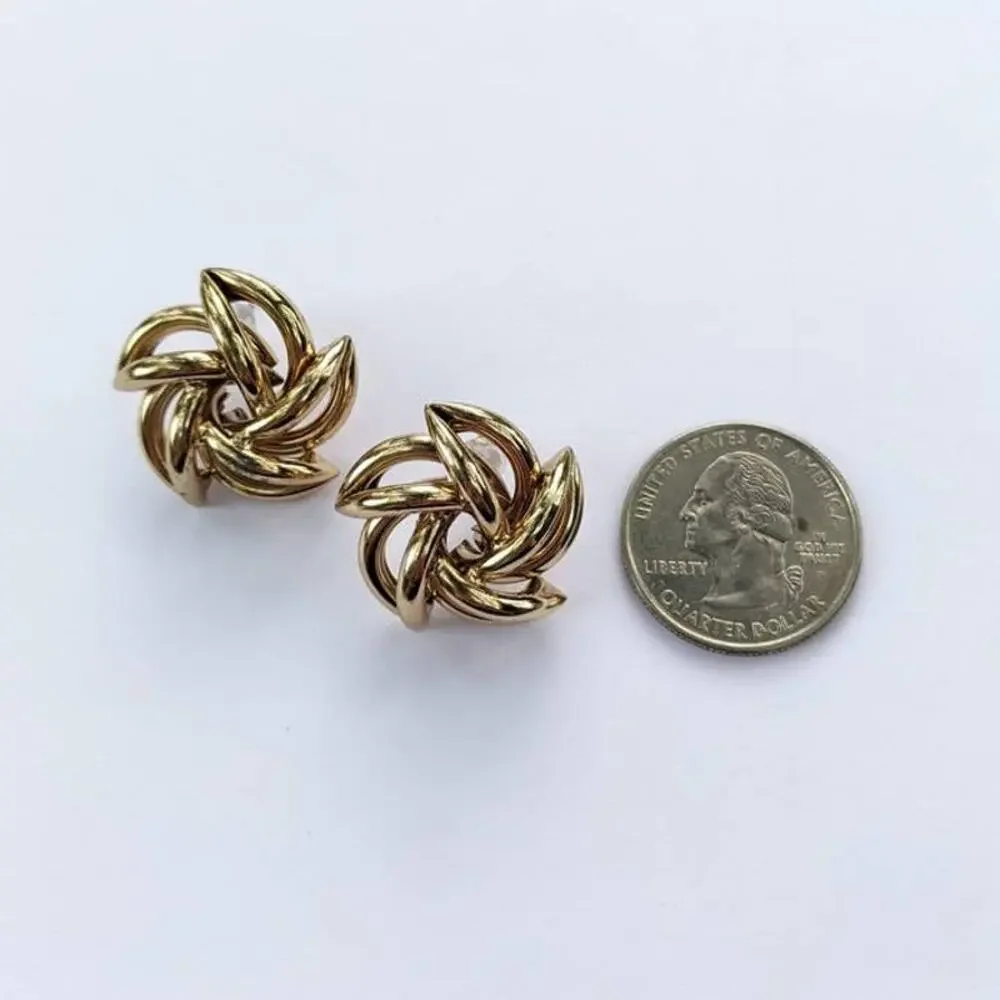 Gold-tone pin-wheel, wind-mill spiral post earrings